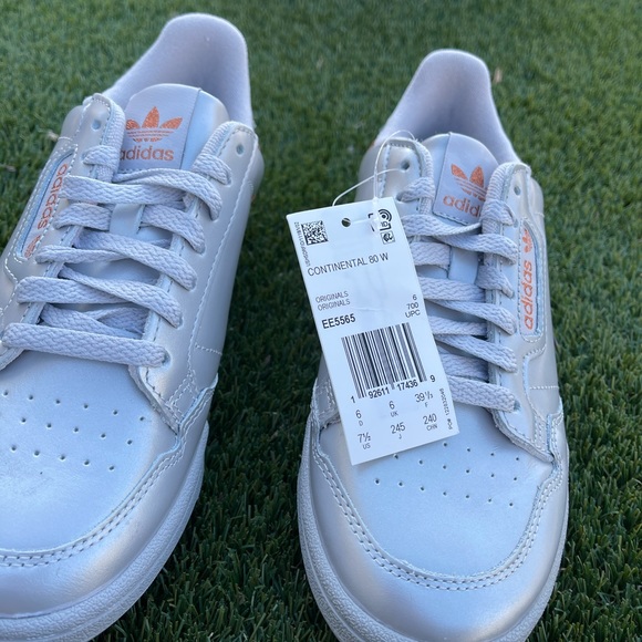 BRAND NEW WOMENS ADIDAS SNEAKERS 👟 - Picture 7 of 7